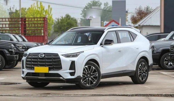 秦安配资 传祺再填“黑马SUV”，新车比宝马X6漂亮10倍，跑高速180迈稳如牛，才11万